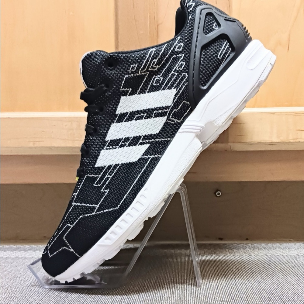 Adidas Men's Black and White Graphic Sneakers - Picture 3 of 12